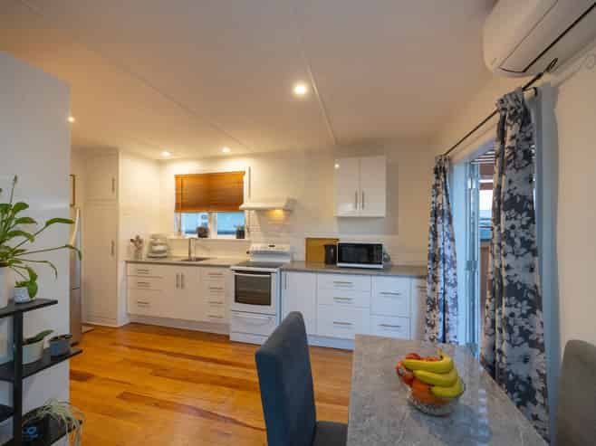 24B Fairs Road, Milson