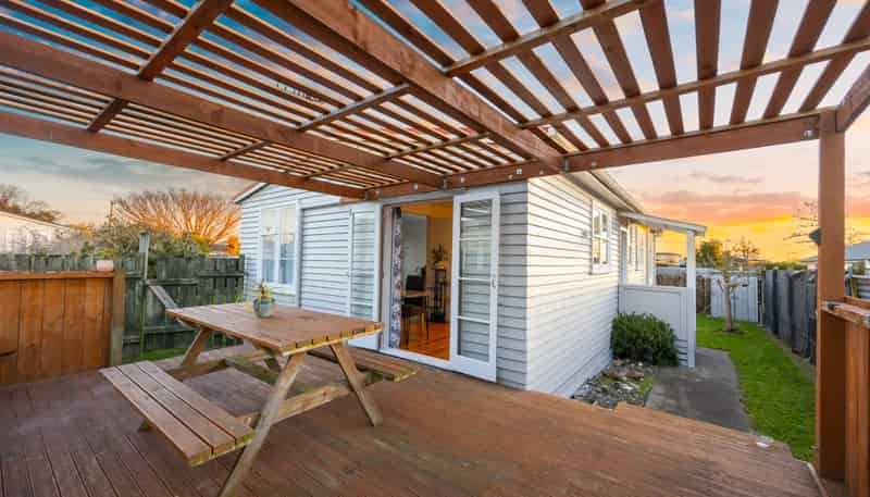 24B Fairs Road, Milson