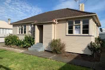 26 Bell Street, Marton