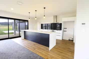 42 Sardinia Grove, Fitzherbert
