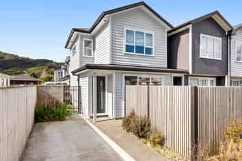 1/41 Main Road, Wainuiomata