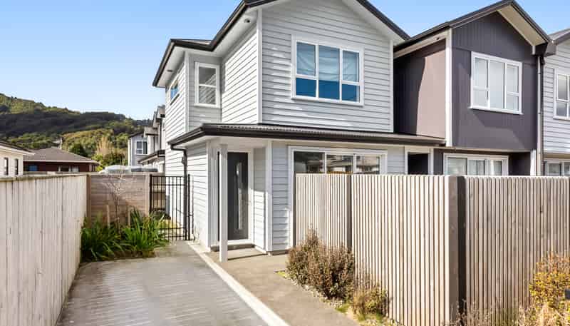 1/41 Main Road, Wainuiomata