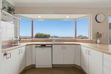 77 Poike Road, Hairini