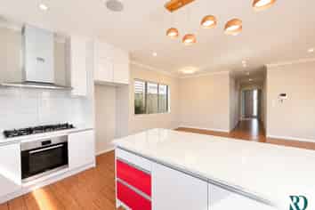 7 Evelina Lane, Flat Bush