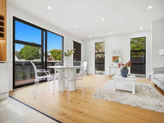 45 Hattaway Avenue, Bucklands Beach