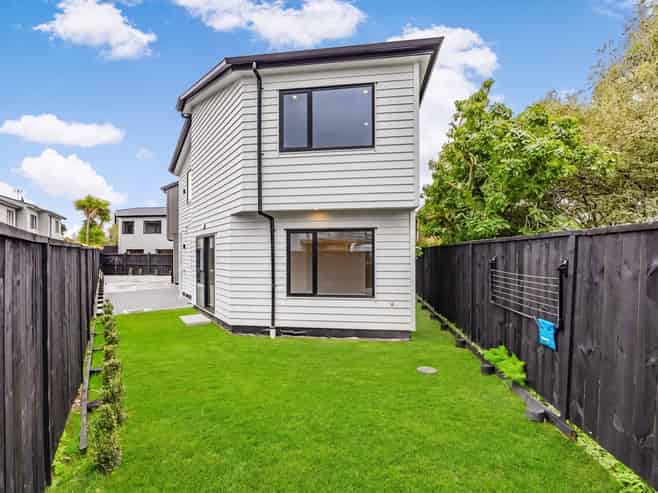 Lot 5, 34 West Coast Road, Glen Eden