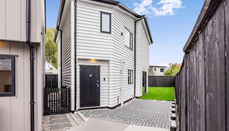 Lot 5, 34 West Coast Road, Glen Eden