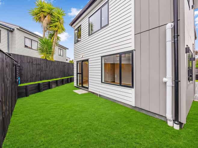 Lot 6, 34 West Coast Road, Glen Eden