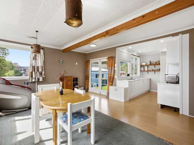 9 Brown Street, Waitati
