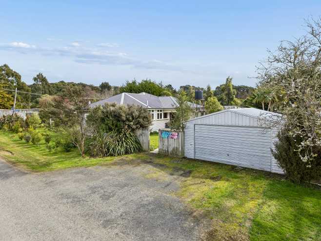 9 Brown Street, Waitati
