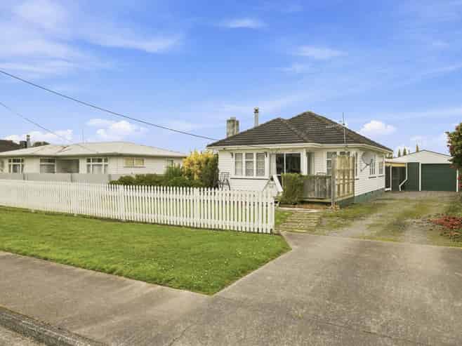 68 Marumaru Street, Marton
