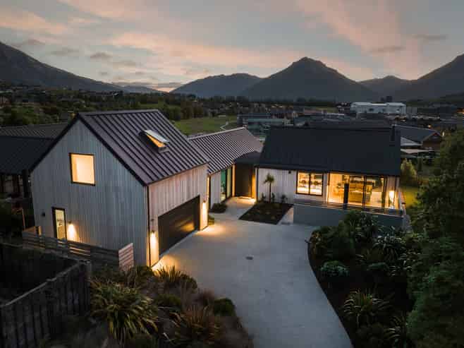 1 Torridon Court, Jacks Point