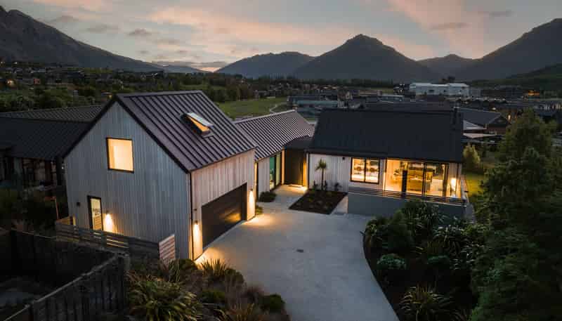1 Torridon Court, Jacks Point