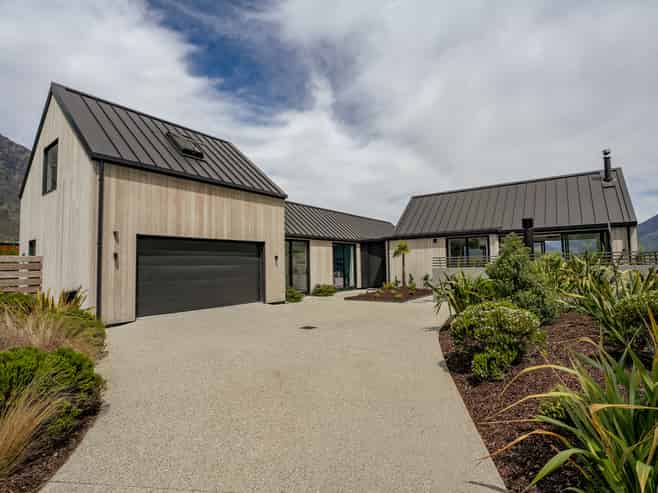 1 Torridon Court, Jacks Point