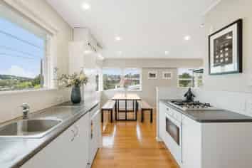 1/23 Levesque Street, Birkdale