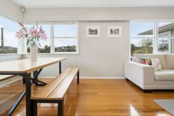 1/23 Levesque Street, Birkdale