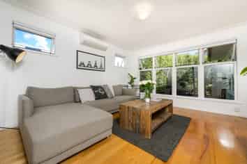 18 Lowtherhurst Road, Massey