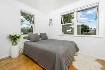 18 Lowtherhurst Road, Massey