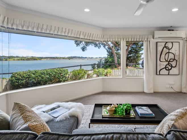 8A Shepherds Road, Papakura