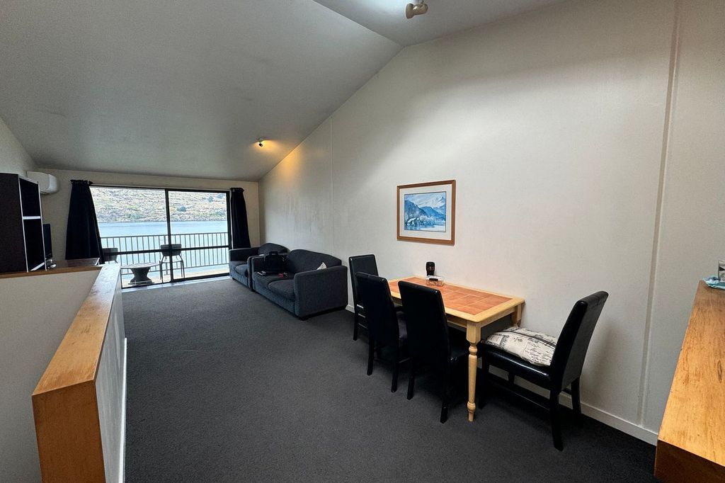 Lake front townhouse - furnished 2