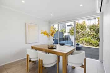 64 Korere Terrace, Stonefields