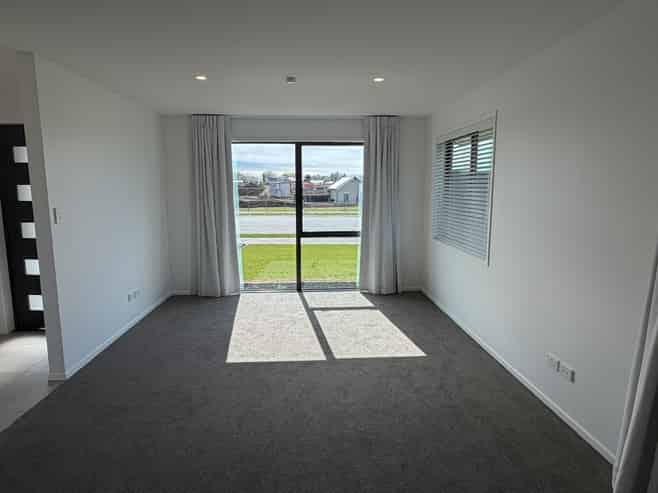172 Lady Isaac Drive, Rolleston