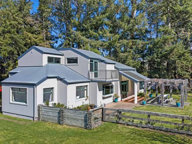 16 Newman Road, Rapaura