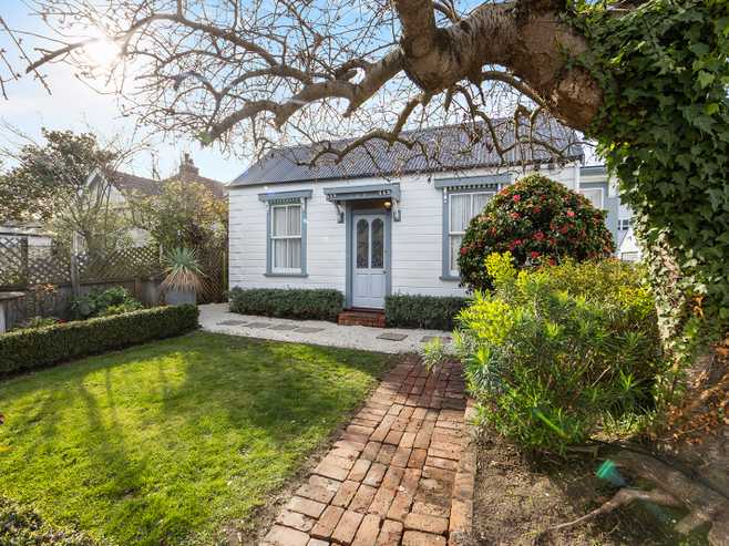 147a Holly Road, Saint Albans