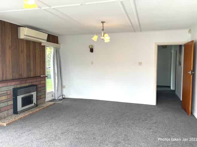 1/239 Edmonton Road, Te Atatu South