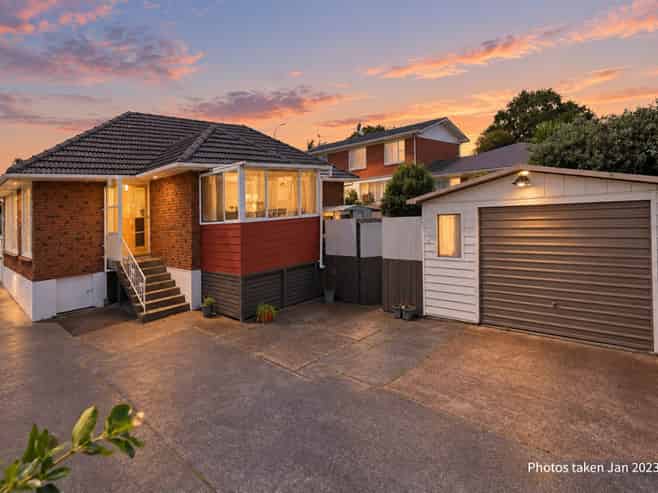 1/239 Edmonton Road, Te Atatu South