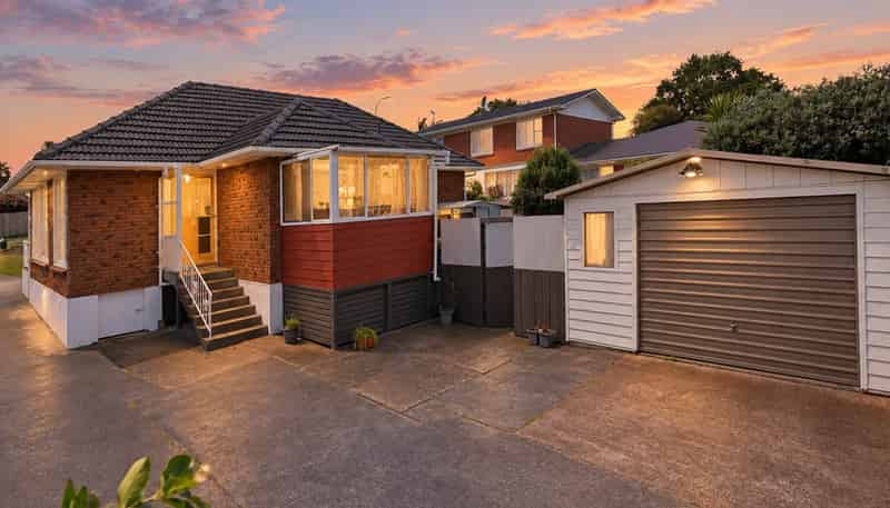 1/239 Edmonton Road, Te Atatu South