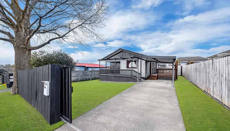 1/84 Palmers Road, Clendon Park