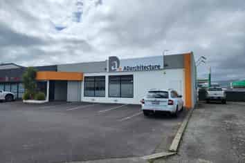 High Profile on Kapiti Road