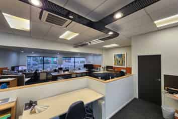 High Profile on Kapiti Road