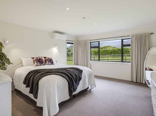 53 Pohutukawa Drive, Levin