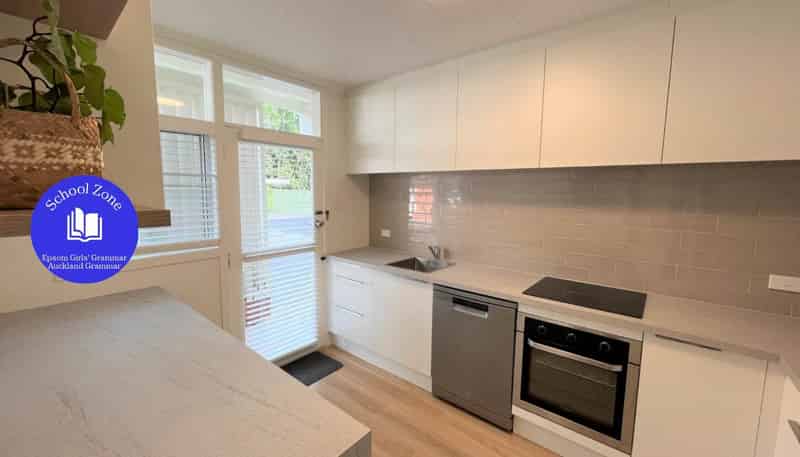 6/12 Crescent Road, Epsom