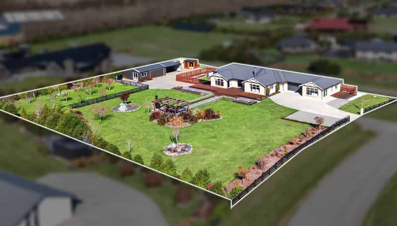 34 Copper Beech Road, Woodend
