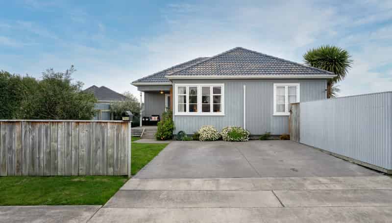 706D Wavell Street, Akina