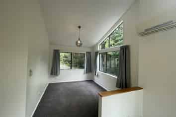 6/44 Allington Road , Karori
