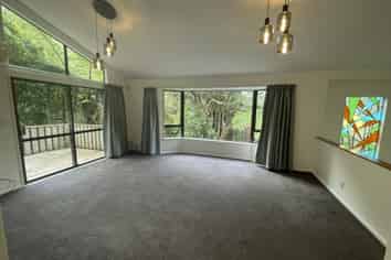 6/44 Allington Road , Karori
