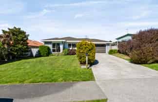 68 Campbell Avenue, Paraparaumu