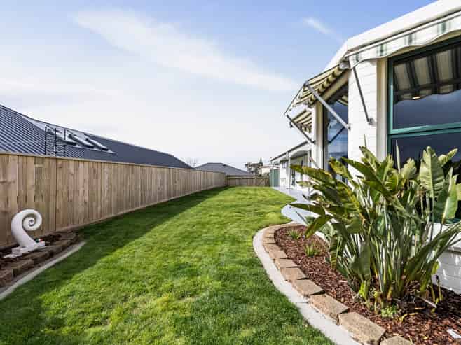13 Onslow Place, Merrilands