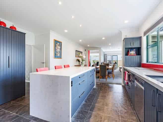 13 Onslow Place, Merrilands