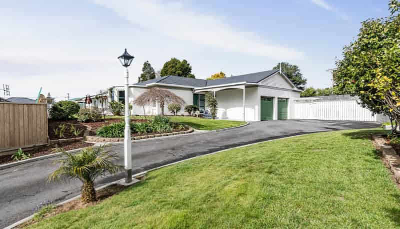 13 Onslow Place, Merrilands