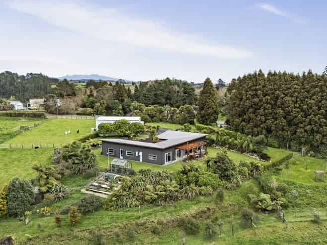 225 Awai Road, Tarurutangi