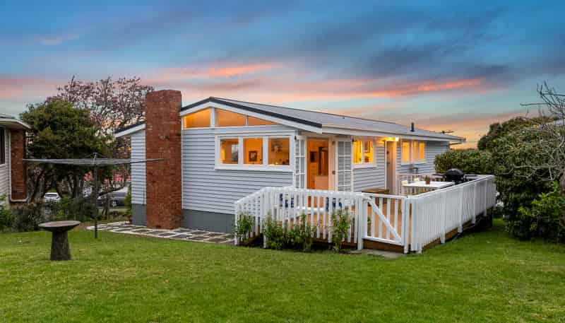 101 Methuen Road, New Windsor