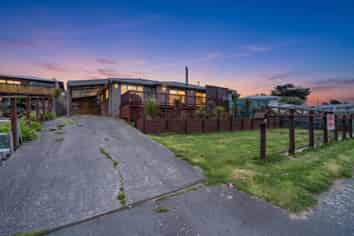 44 Ocean Beach Road, Bluff
