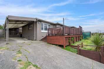 44 Ocean Beach Road, Bluff