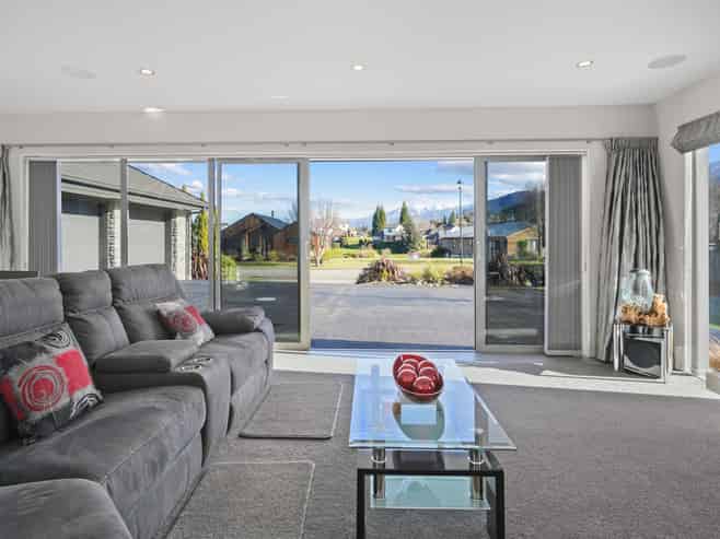 10 Rutherford Crescent, Hanmer Springs
