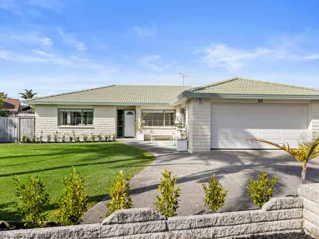 22 Lakeside Drive, Orewa